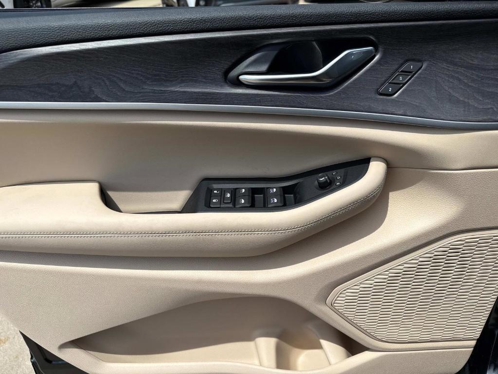 new 2025 Jeep Grand Cherokee car, priced at $51,796