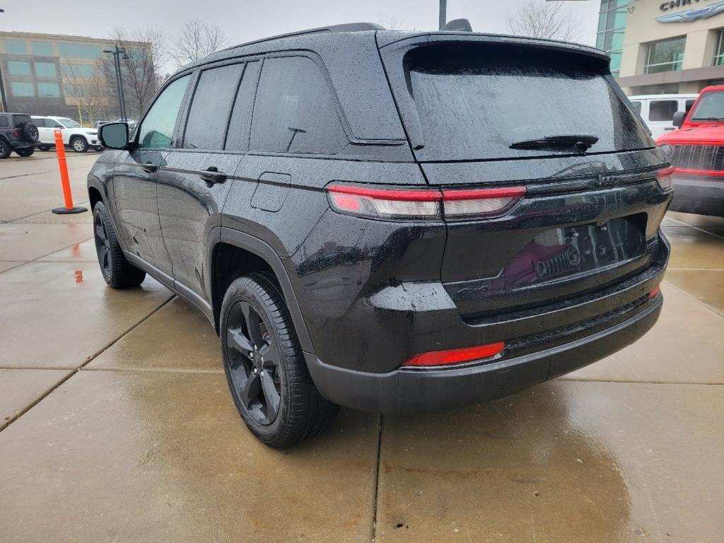 new 2025 Jeep Grand Cherokee car, priced at $46,815