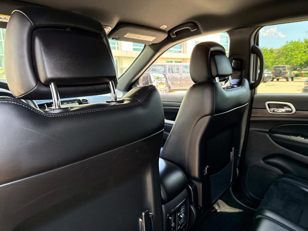 used 2021 Jeep Grand Cherokee car, priced at $24,990
