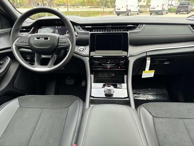 new 2025 Jeep Grand Cherokee car, priced at $43,446
