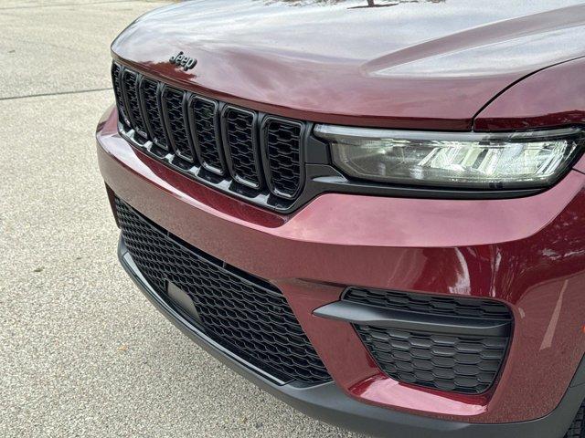 new 2025 Jeep Grand Cherokee car, priced at $43,446