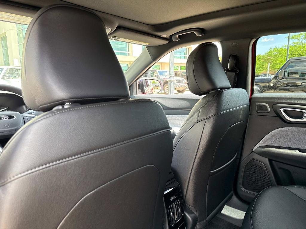 new 2025 Jeep Compass car, priced at $34,913