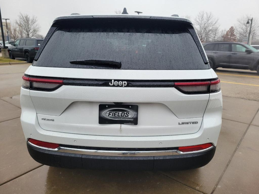 new 2025 Jeep Grand Cherokee car, priced at $50,565