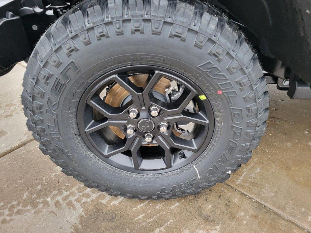 new 2025 Jeep Wrangler car, priced at $46,877