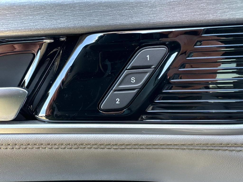 new 2025 Jeep Wagoneer car, priced at $72,575