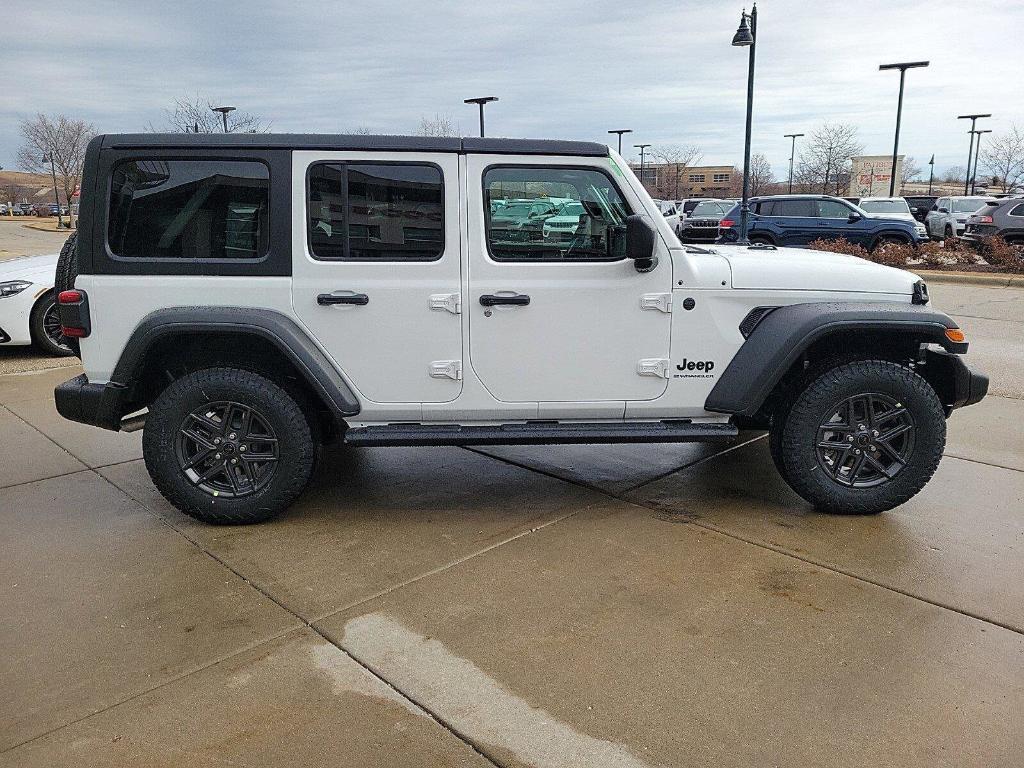 new 2025 Jeep Wrangler car, priced at $48,611