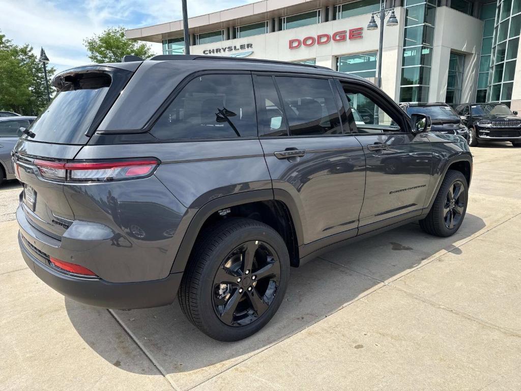 new 2025 Jeep Grand Cherokee car, priced at $51,796