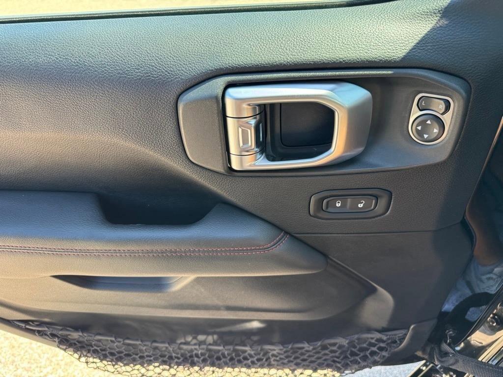 used 2019 Jeep Wrangler Unlimited car, priced at $28,463
