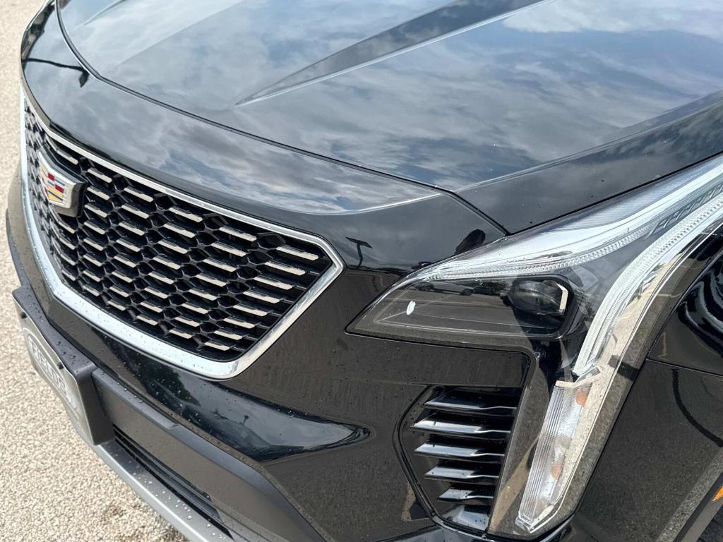 used 2021 Cadillac XT4 car, priced at $25,990