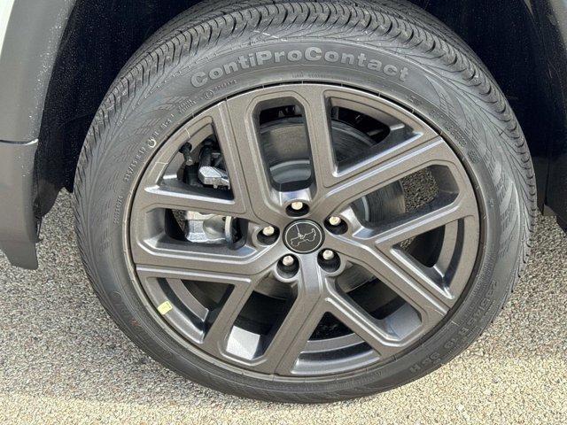 new 2026 Jeep Compass car, priced at $39,034