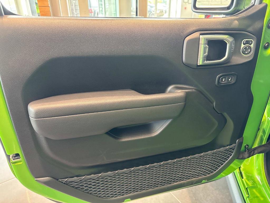 new 2025 Jeep Wrangler car, priced at $51,680