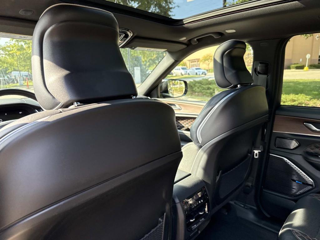 used 2022 Jeep Grand Cherokee car, priced at $41,590