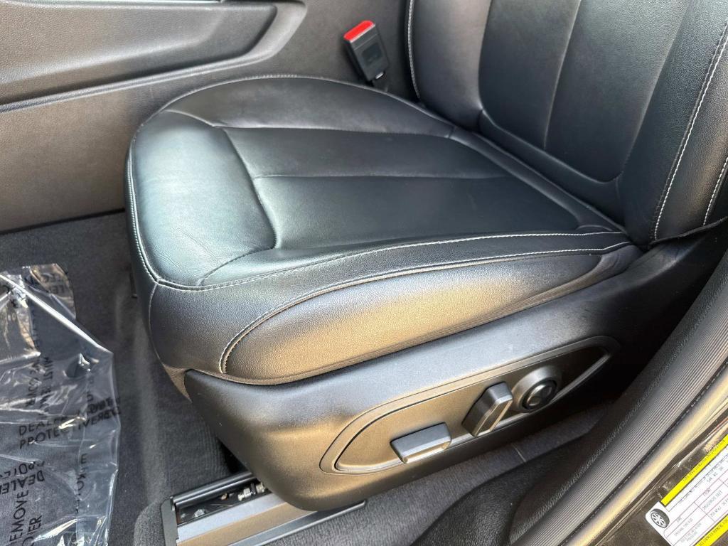 used 2021 Jeep Grand Cherokee L car, priced at $27,990