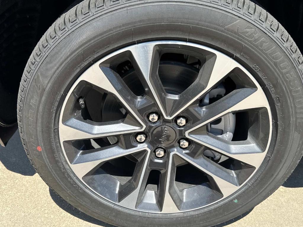 new 2025 Jeep Grand Cherokee L car, priced at $59,652