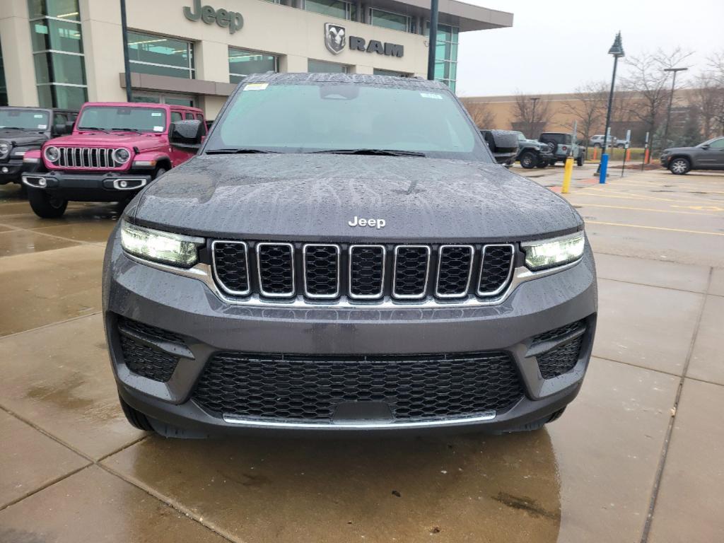 new 2025 Jeep Grand Cherokee car, priced at $39,770