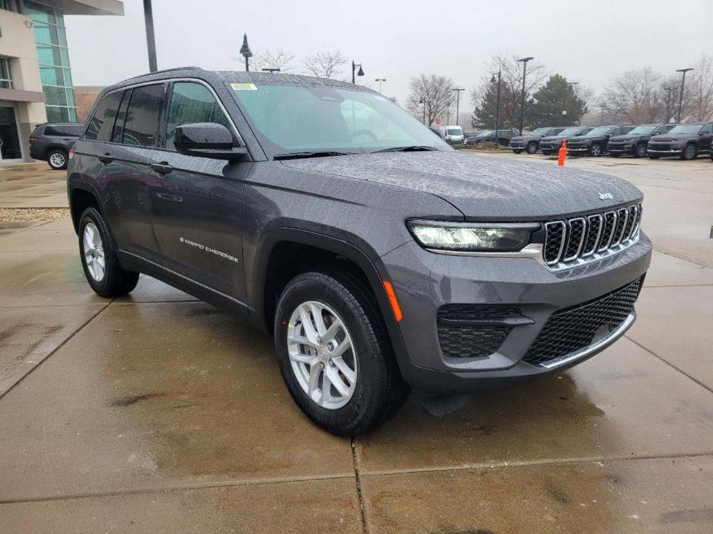 new 2025 Jeep Grand Cherokee car, priced at $39,770