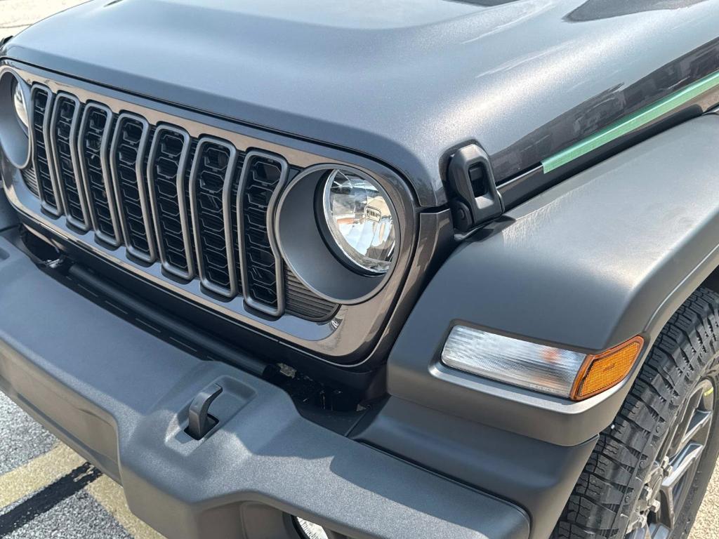 new 2025 Jeep Wrangler car, priced at $49,580