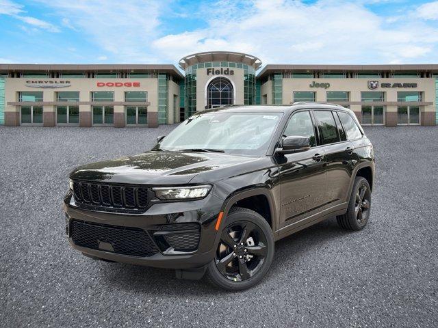 new 2025 Jeep Grand Cherokee car, priced at $43,946