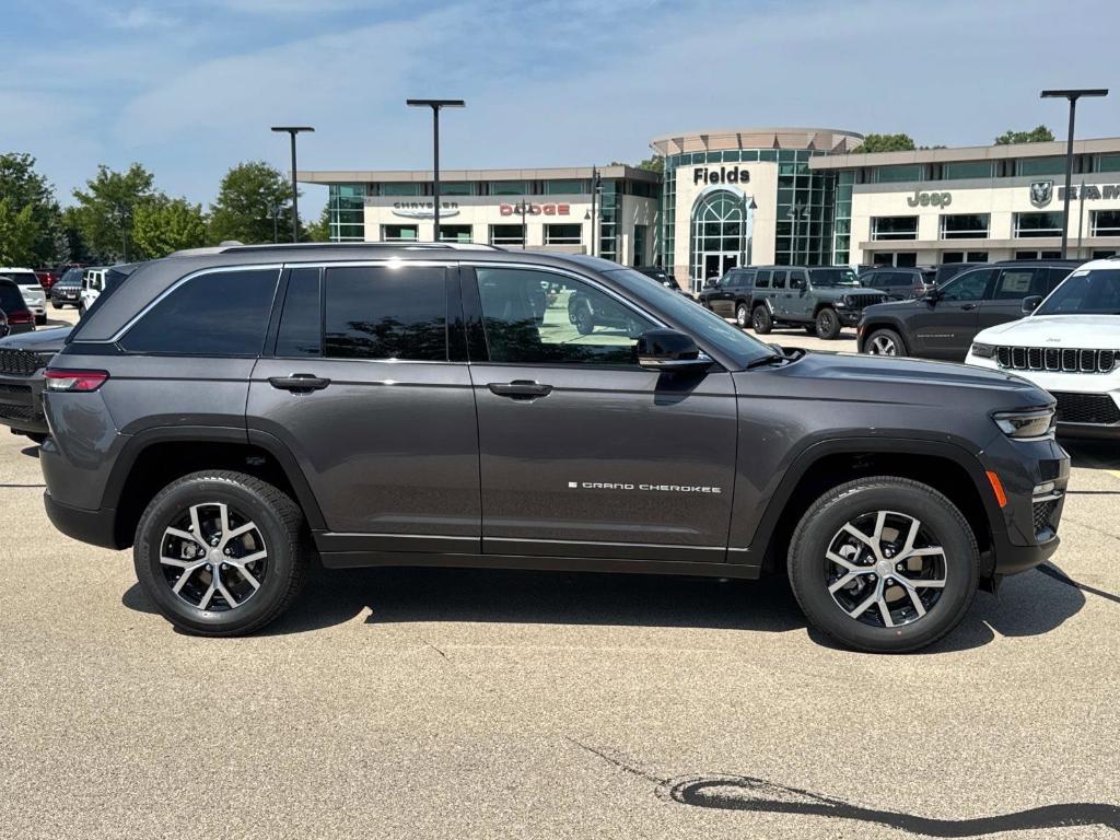 new 2025 Jeep Grand Cherokee car, priced at $45,263