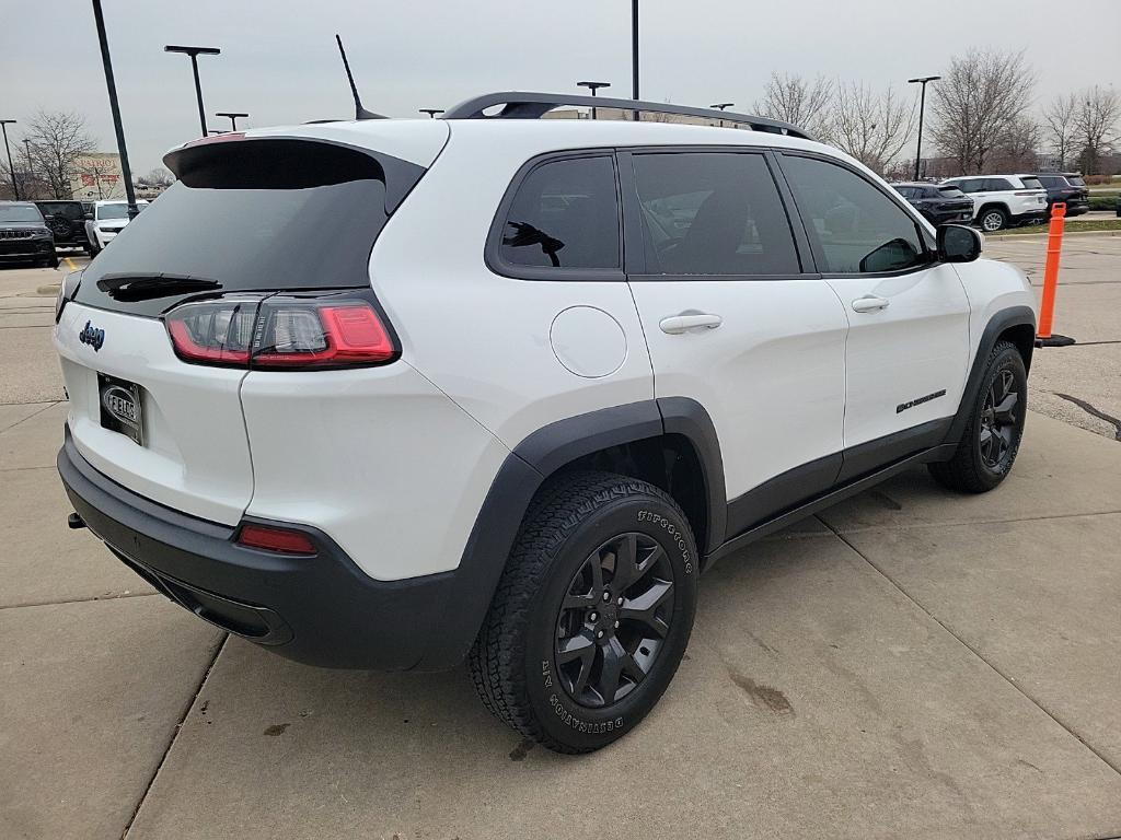 used 2020 Jeep Cherokee car, priced at $18,788