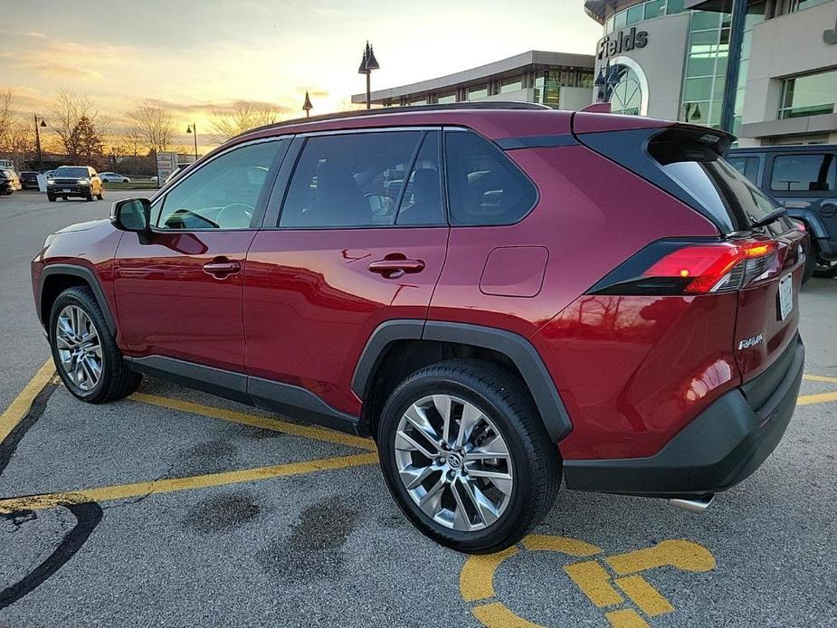 used 2019 Toyota RAV4 car, priced at $24,287