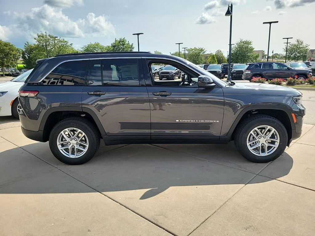 new 2024 Jeep Grand Cherokee car, priced at $38,765