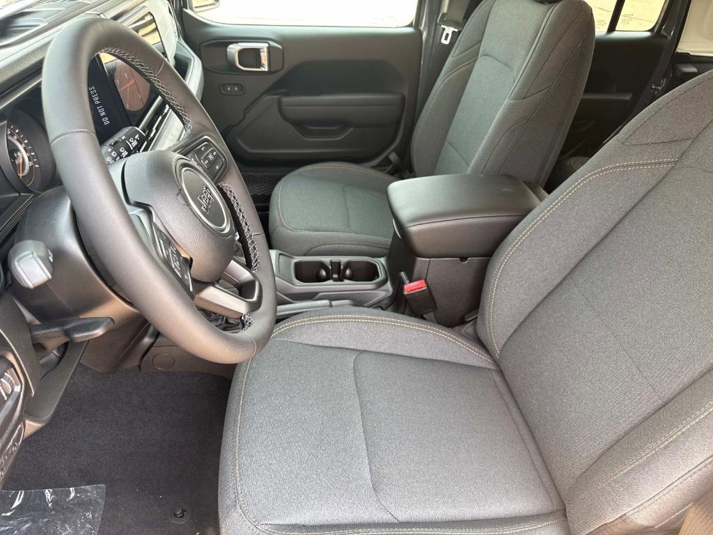 new 2025 Jeep Wrangler car, priced at $49,163