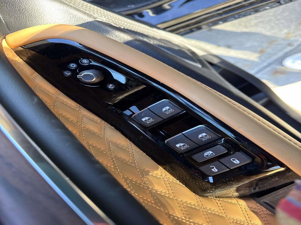new 2025 Jeep Grand Cherokee car, priced at $57,133