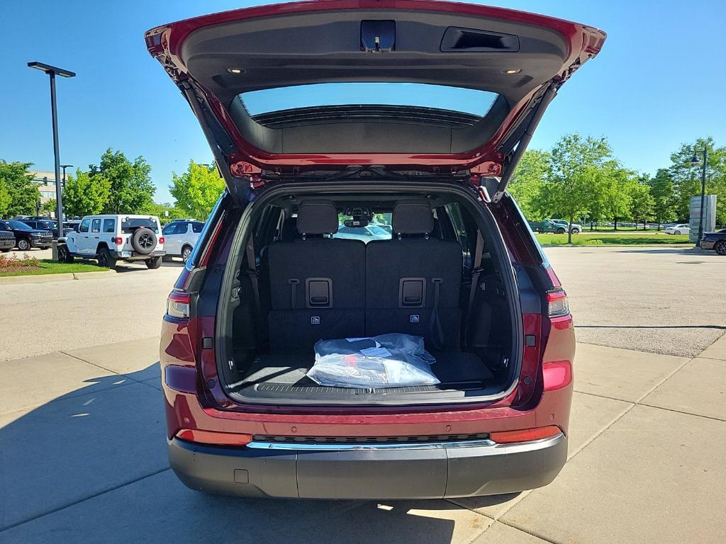 new 2024 Jeep Grand Cherokee L car, priced at $39,020