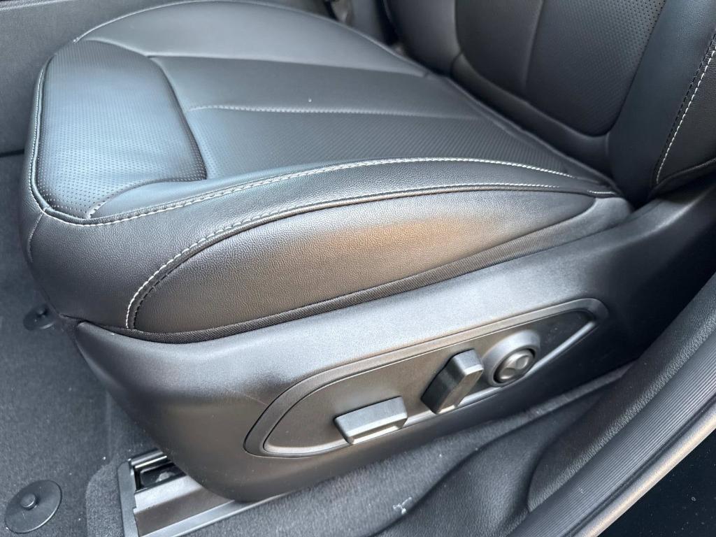 new 2025 Jeep Grand Cherokee car, priced at $54,566