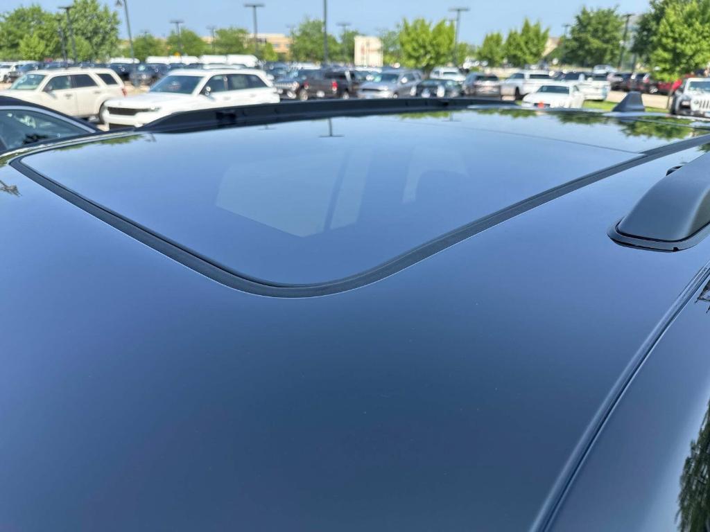 new 2025 Jeep Grand Cherokee car, priced at $54,566