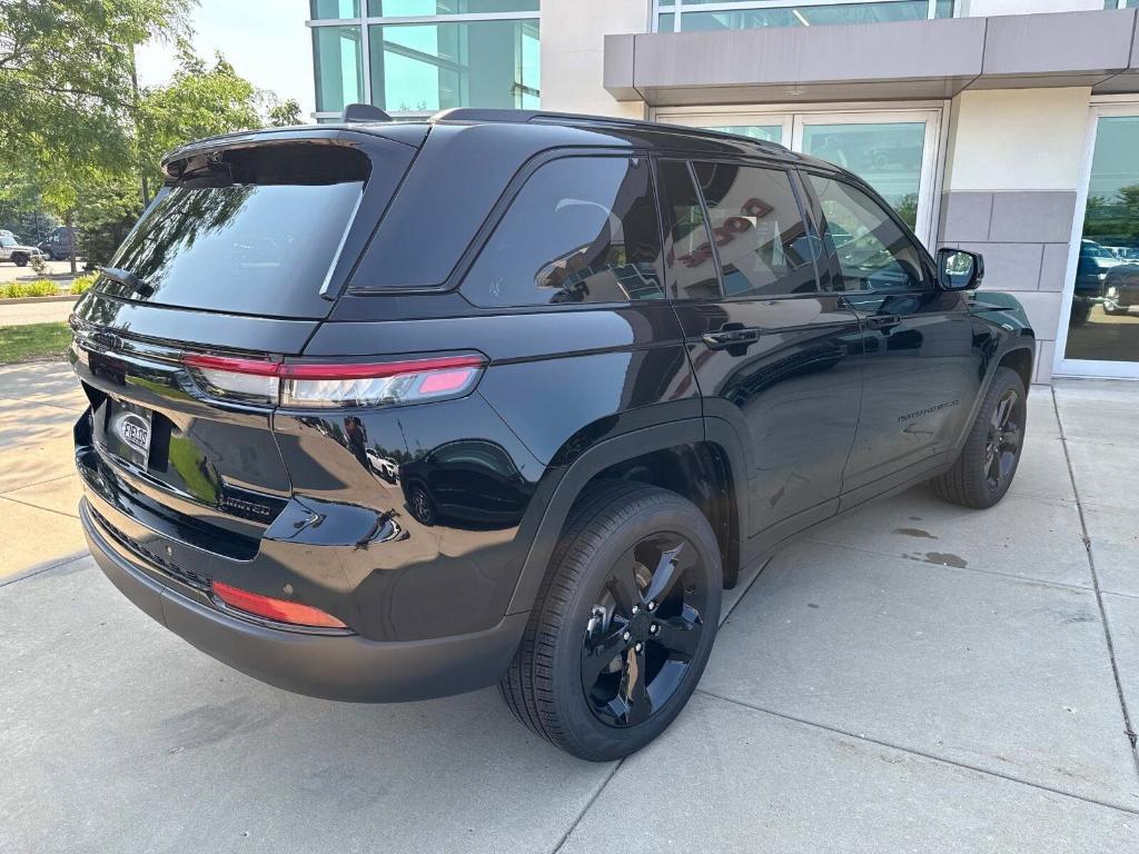 new 2025 Jeep Grand Cherokee car, priced at $54,566