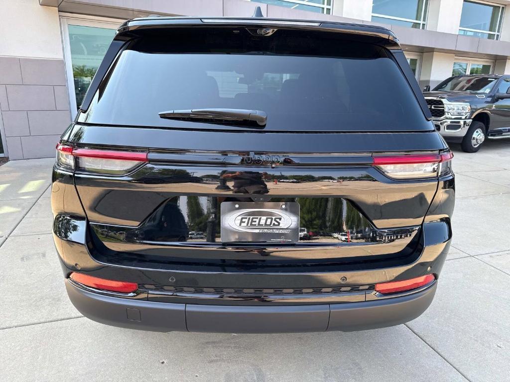 new 2025 Jeep Grand Cherokee car, priced at $54,566