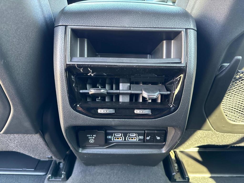 new 2025 Jeep Grand Cherokee car, priced at $51,099