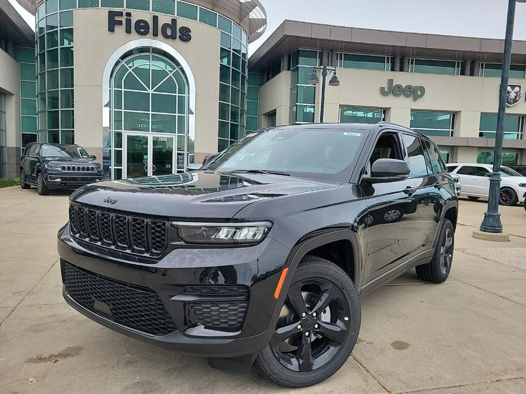 new 2025 Jeep Grand Cherokee car, priced at $43,975