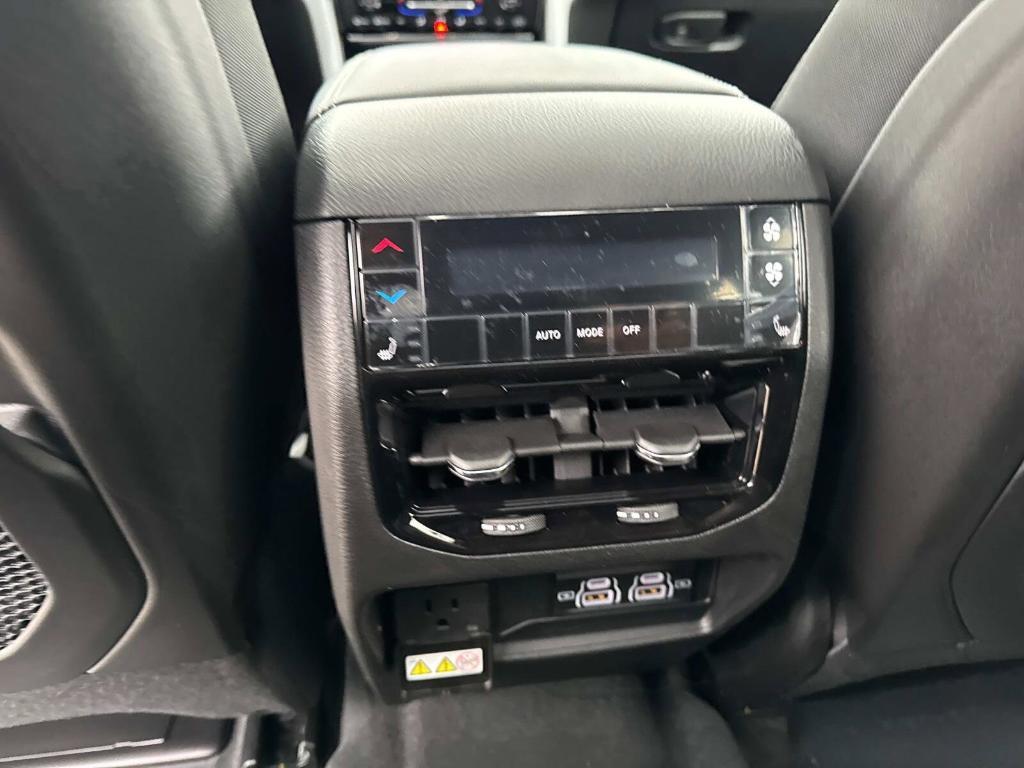 new 2025 Jeep Grand Cherokee L car, priced at $56,112