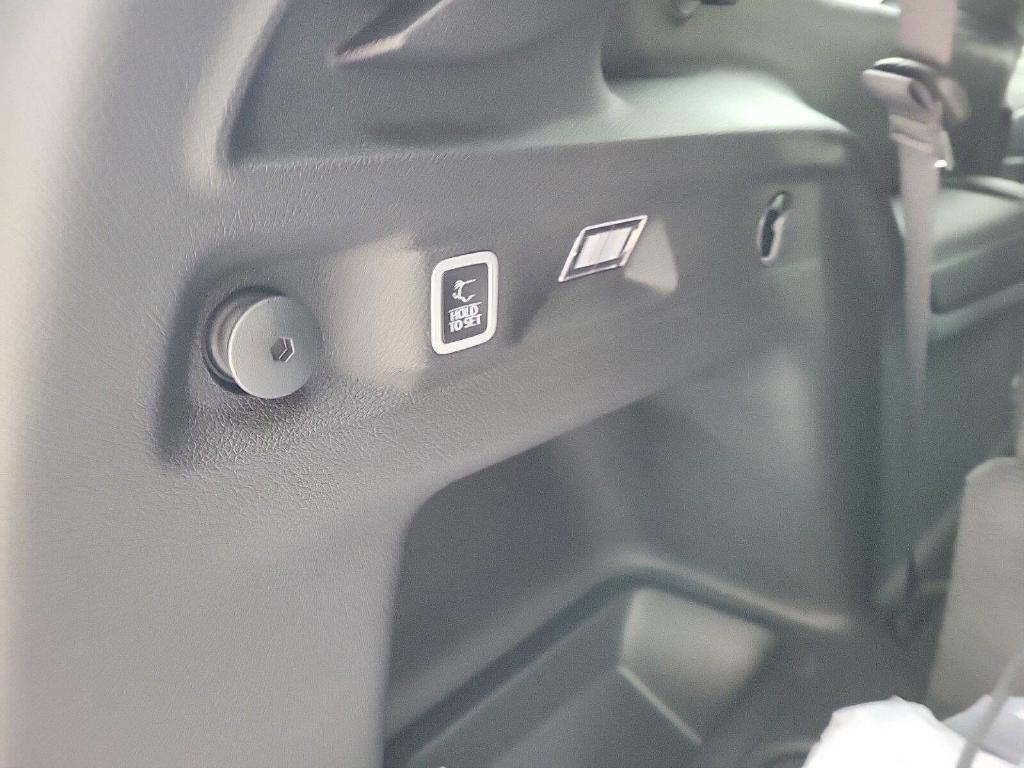 new 2025 Jeep Grand Cherokee L car, priced at $46,428
