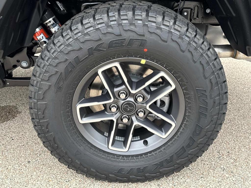 new 2025 Jeep Gladiator car, priced at $56,077