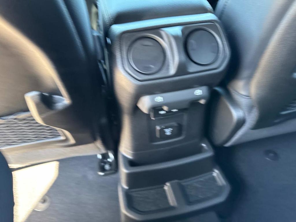new 2025 Jeep Wrangler car, priced at $57,422