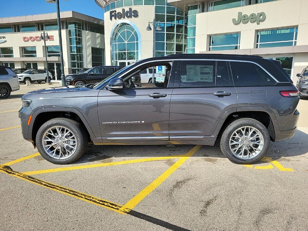 new 2025 Jeep Grand Cherokee car, priced at $56,750