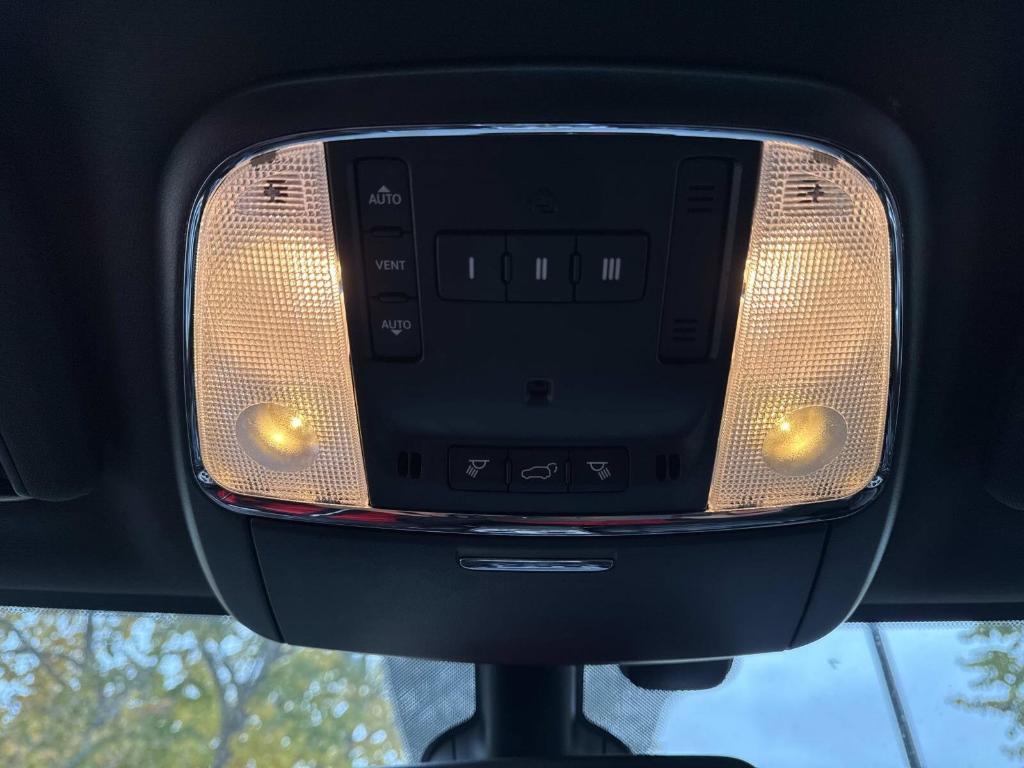 used 2022 Jeep Grand Cherokee WK car, priced at $23,994