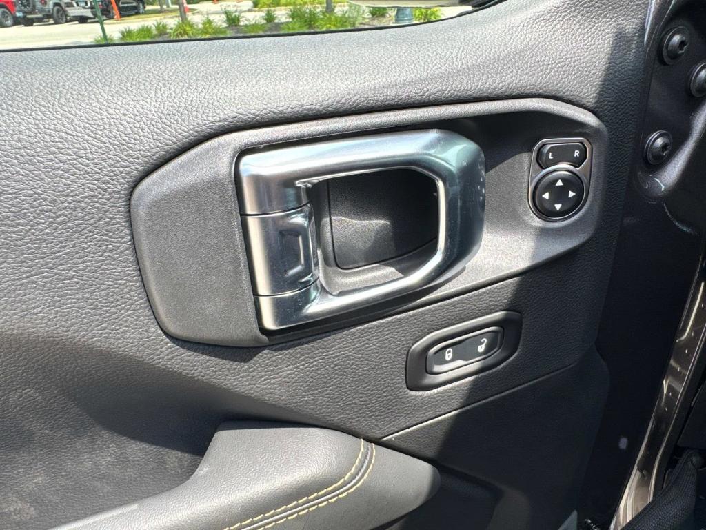 new 2025 Jeep Wrangler car, priced at $53,410