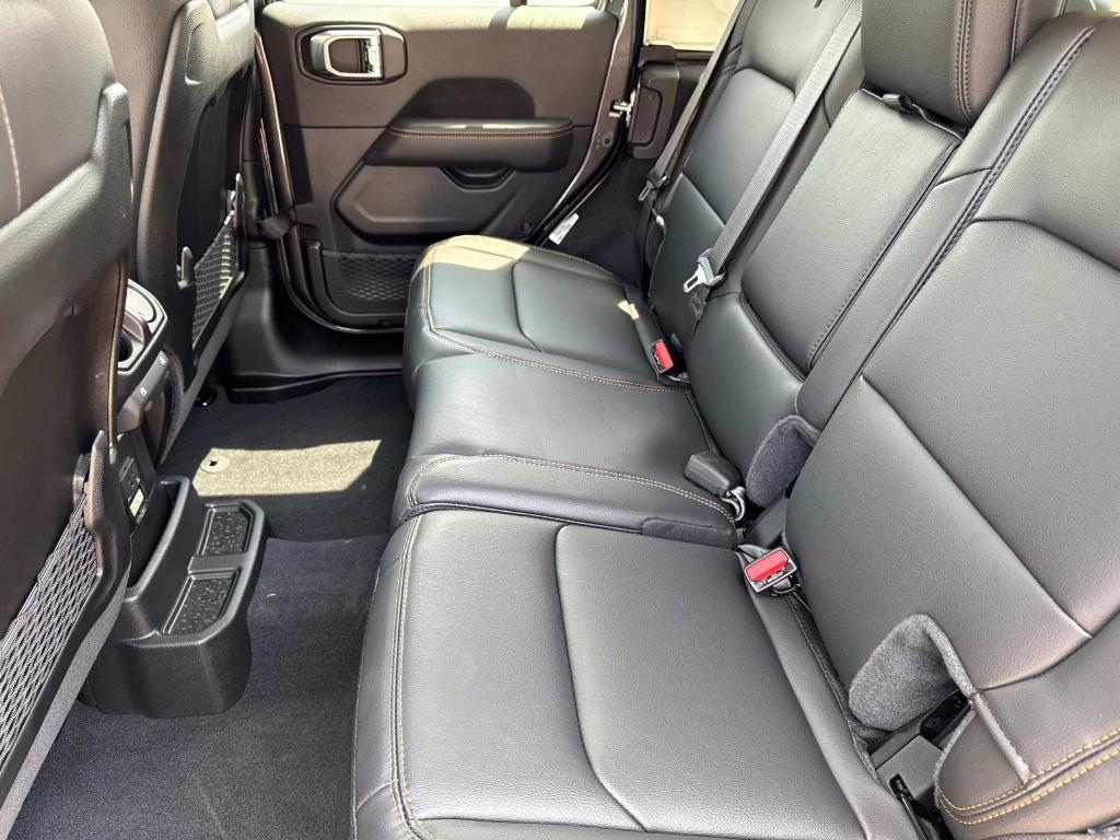 new 2025 Jeep Wrangler car, priced at $53,410
