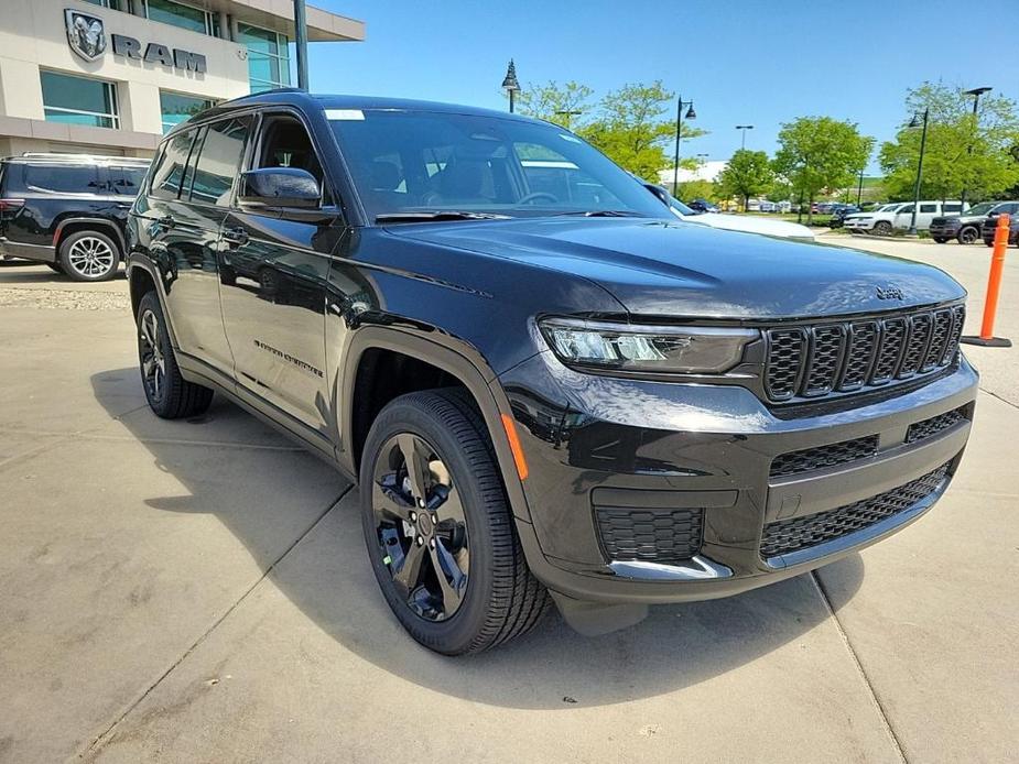 new 2024 Jeep Grand Cherokee L car, priced at $45,475