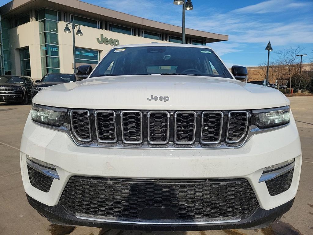 new 2025 Jeep Grand Cherokee car, priced at $42,500