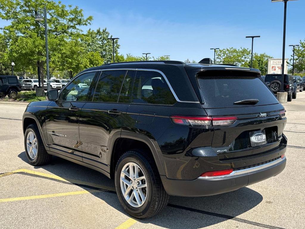 used 2023 Jeep Grand Cherokee car, priced at $30,490