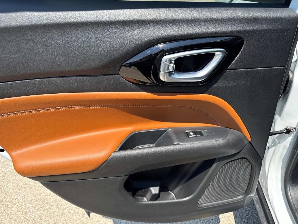 new 2025 Jeep Compass car, priced at $32,148
