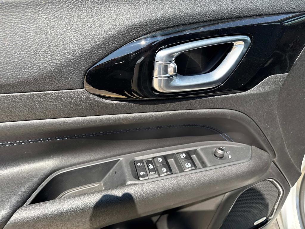 new 2025 Jeep Compass car, priced at $36,508