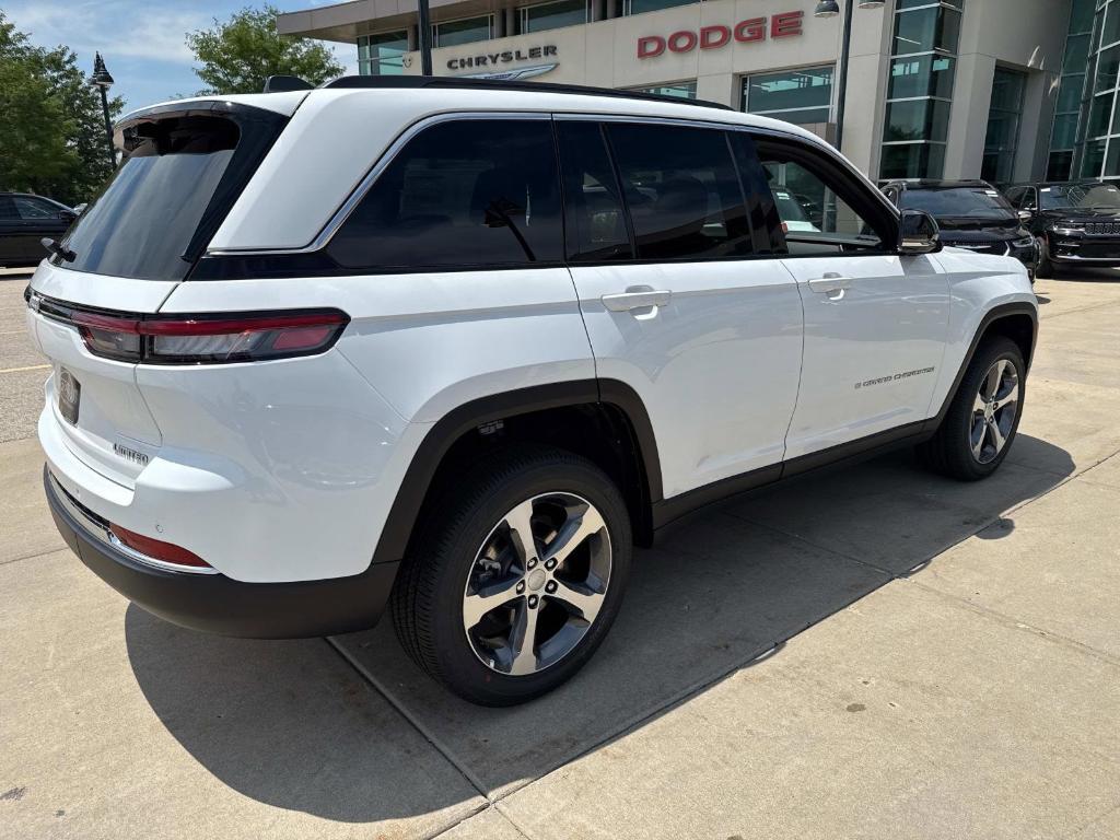 new 2025 Jeep Grand Cherokee car, priced at $51,321