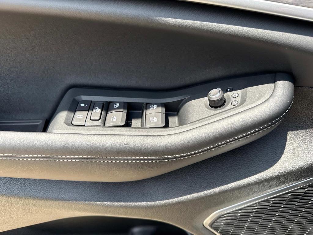 new 2025 Jeep Grand Cherokee car, priced at $51,321